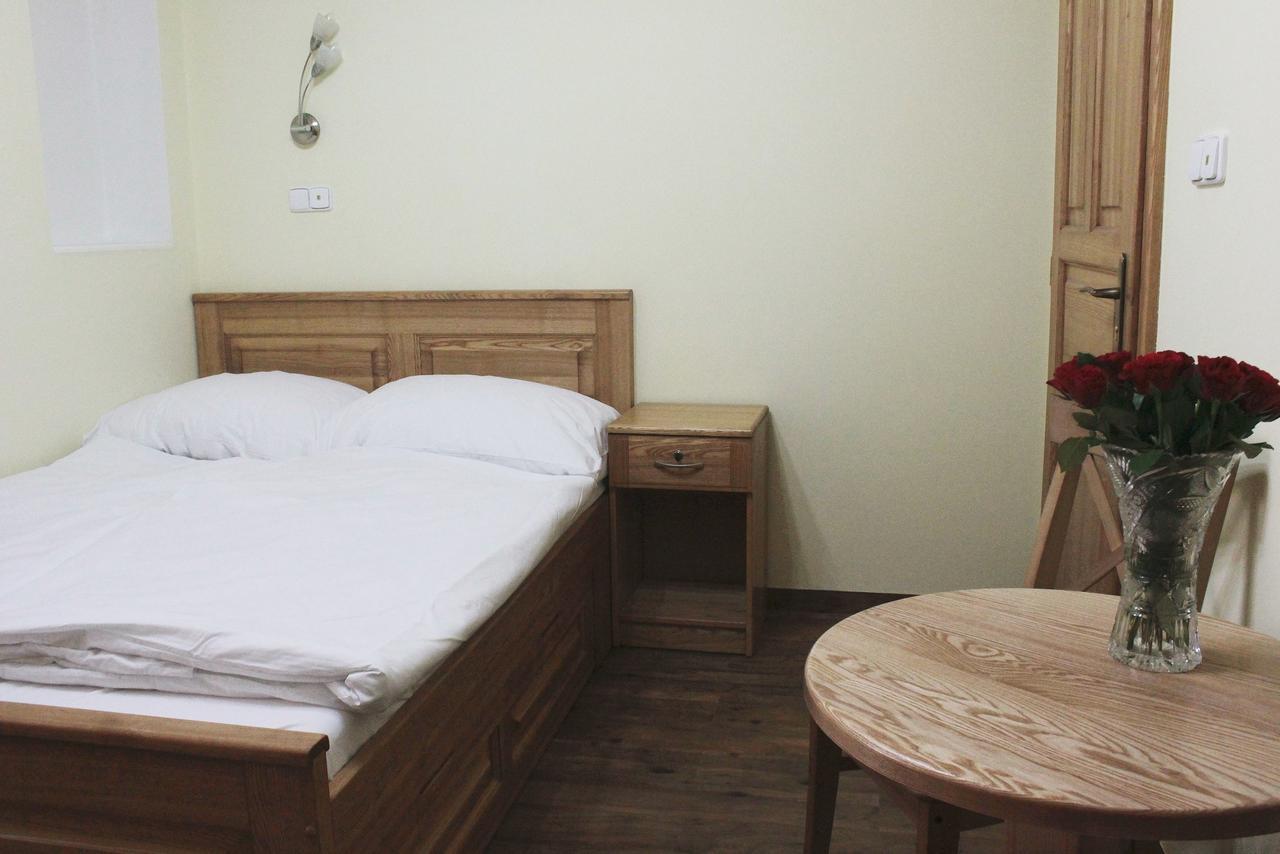 Hotel Orix Яхимов Екстериор снимка