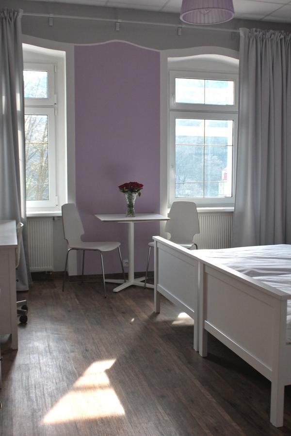 Hotel Orix Яхимов Екстериор снимка